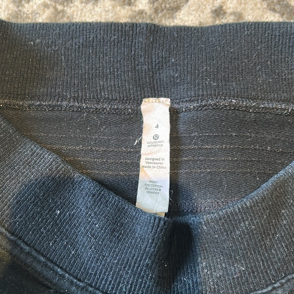 Lululemon cropped pants - Picture 3 of 3
